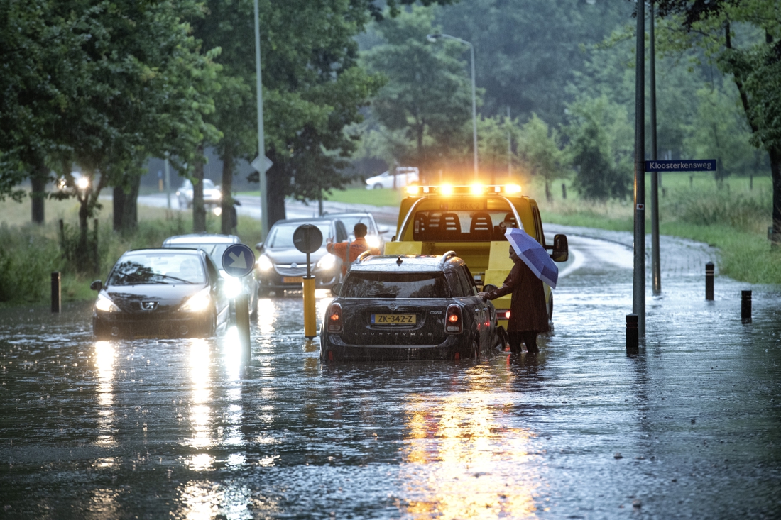 Waterschade Aan Huis En Auto: Wat Vergoedt Je Verzekering En... - De ...