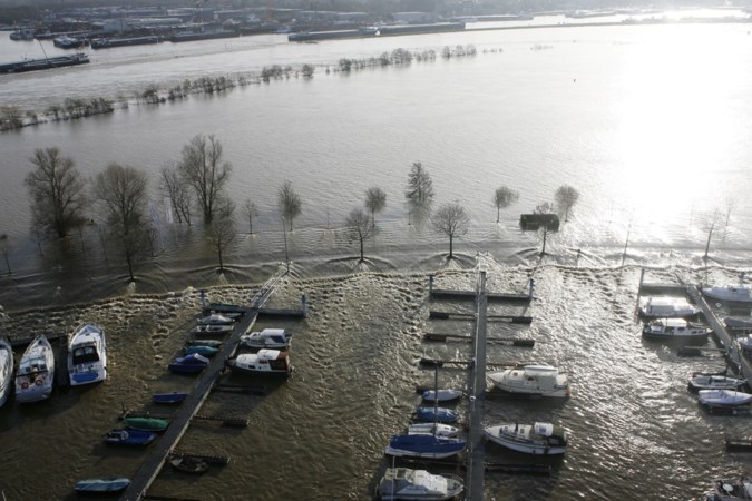Rijkswaterstaat: geen pleziervaart op de Maas