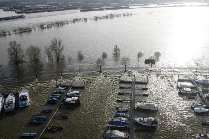 Rijkswaterstaat: geen pleziervaart op de Maas - De Limburger