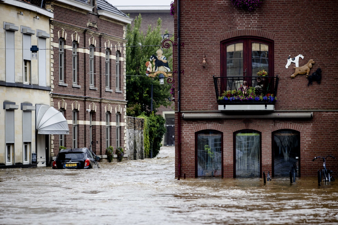 Donderdag 15 juli kan bij de jaaroverzichten in december nu al met een rouwrand worden omcirkeld - D