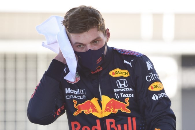 Max Verstappen walgt van juichende Hamilton: ‘Respectloos en onsportief’
