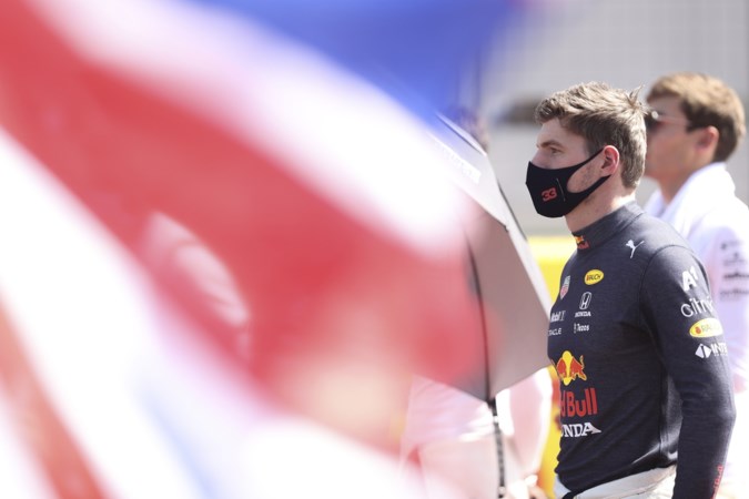 Max Verstappen verlaat ziekenhuis na crash: alles is in orde