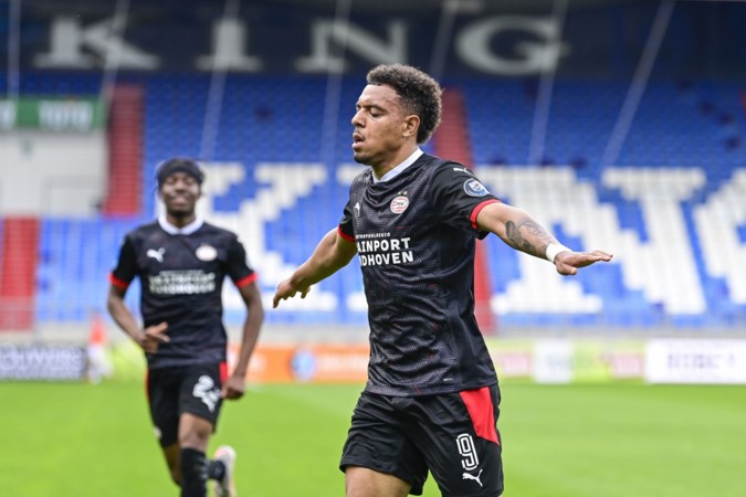 Borussia Dortmund voert druk over Donyell Malen op
