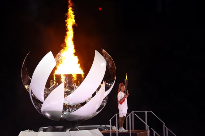 Een charmeoffensief binnen stadion, felle protesten erbuiten: opening Spelen toont controverse in Japan