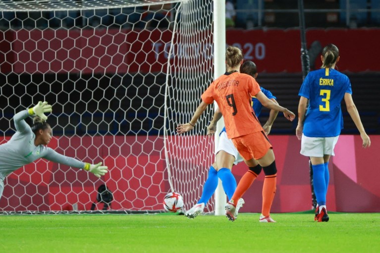 Voetbalsters Oranje spelen met drie Limburgsen in basis gelijk tegen Brazilië