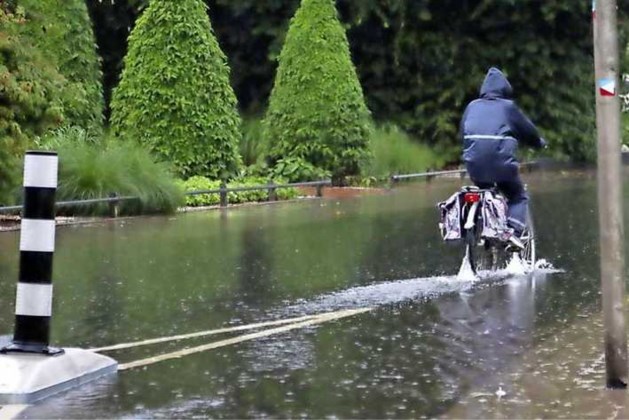 Wateroverlast door stortbuien in Friesland 