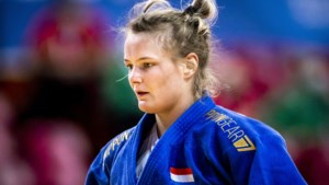 Sanne van Dijke bezorgt judoploeg met bronzen plak eerste olympische medaille 