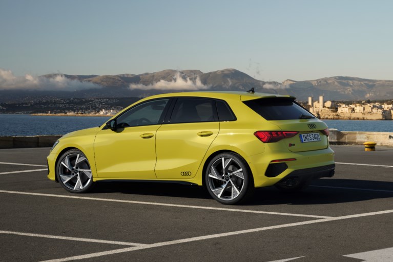 Audi S3 zit vast in de ‘friendzone’