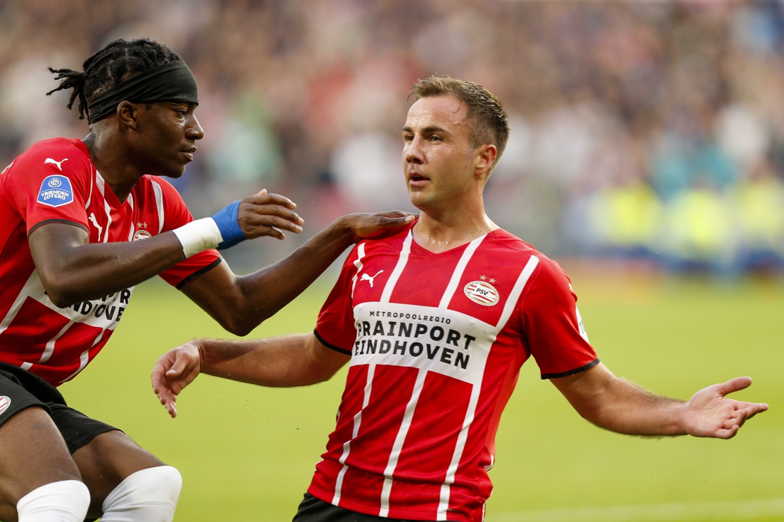 Imponerend PSV Doet Uitstekende Zaken Richting Play-offs Cha... - De ...