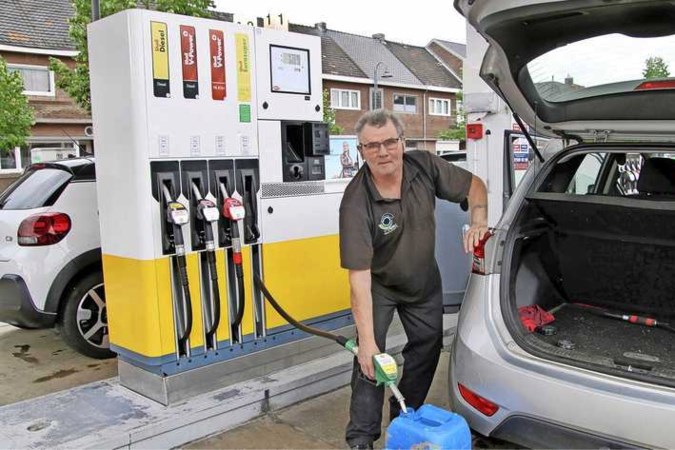 Steeds massaler de grens over voor benzine: ’Medelijden als je in het midden van het land woont’
