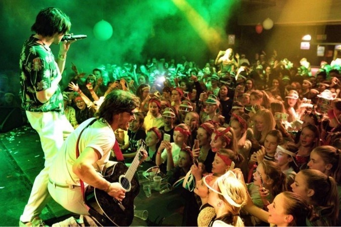 Streep door carnavalsfestival Festilaovend op 11 september, ... - De Limburger