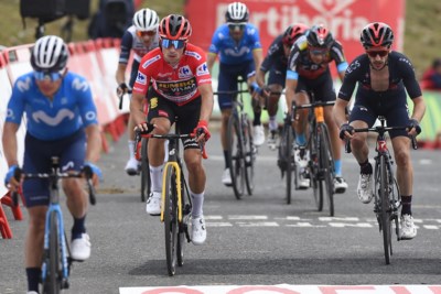 Jumbo en Roglic drukken op pauzeknop om teamgenoten te laten bijkomen