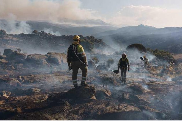 Evacuaties door bosbranden in Spanje en Griekenland
