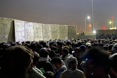 Taliban staan Afghanen niet meer toe naar vliegveld Kaboel te gaan