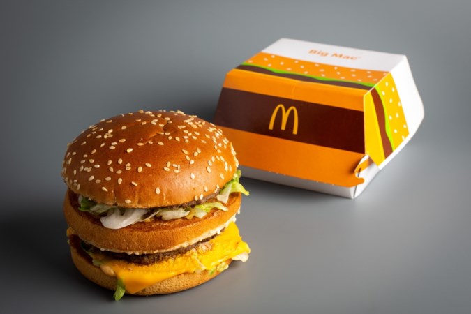Vijftig jaar McDonald’s in Nederland: een culinair orgasme, maar na de derde hap van je Big Mac is het genieten voorbij en begint het schamen