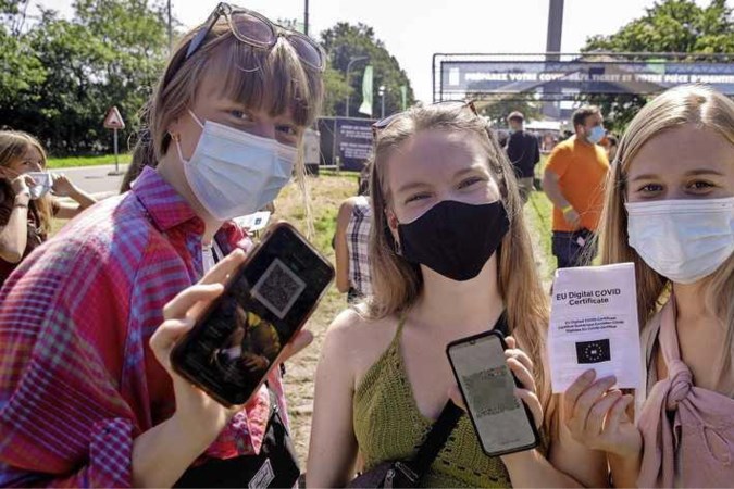 Feestgangers trekken de grens over: ‘In Nederland mag niks’