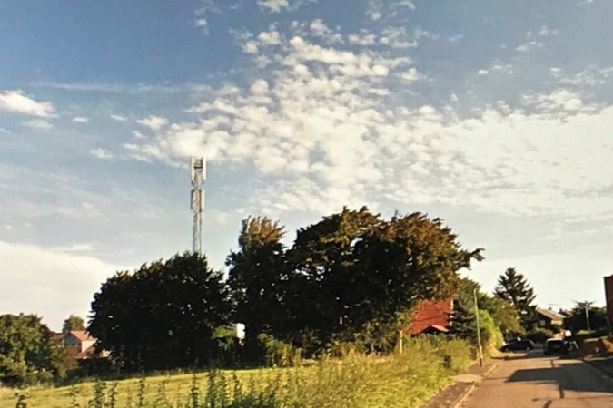 Gehucht vreest voor gevolgen van geplande 5G-mast van veertig meter hoog: ‘Commercie gaat boven gezondheid’