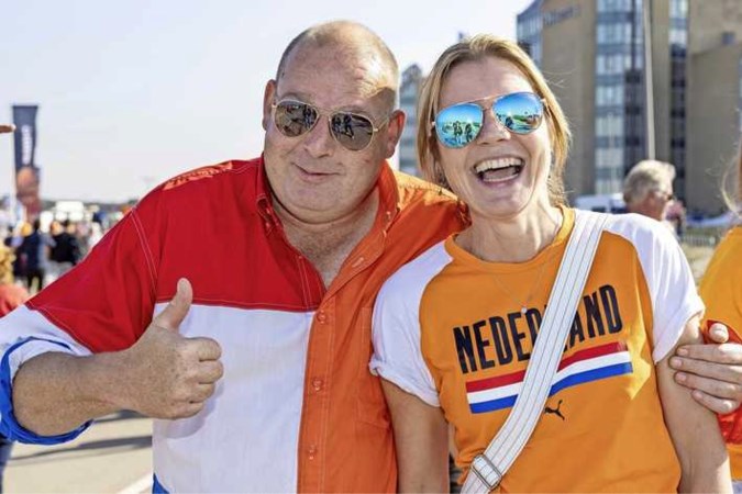 ’Iedere keer als Max voorbijkwam ging de hele tribune staan’