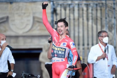 Roglic lachend naar hattrick: ‘Primoz is niet alleen een geweldige renner, maar ook een grappig mannetje’