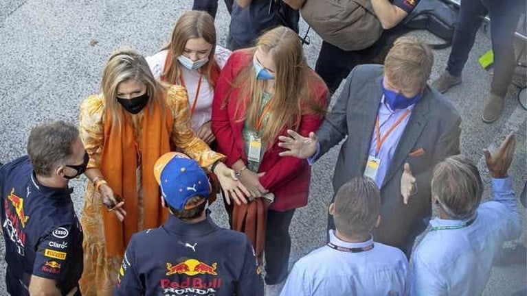 Koninklijke familie juicht voor Max Verstappen in Zandvoort