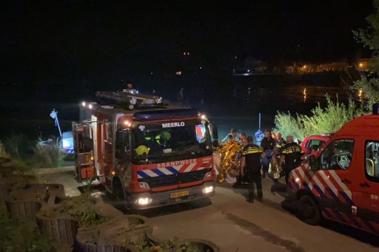 Vermiste man na urenlange zoektocht uit het water gehaald bij Well