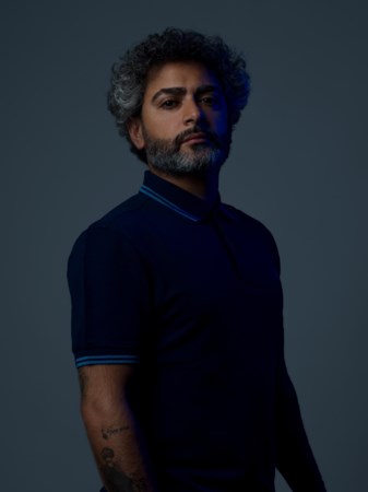 Danny Ghosen interviewt terrorist, anorexiapatiënt en man die vrouwen mishandelt voor tv-programma