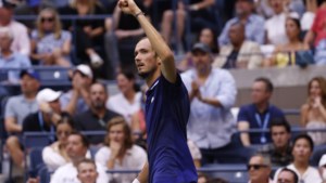 Medvedev voorkomt op US Open 21e grandslamtitel Djokovic