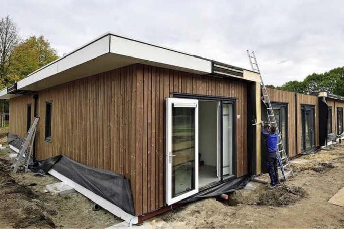 Zorgen over huisvesting aanzwellende stroom statushouders: ‘Kijken naar tijdelijke woningen’