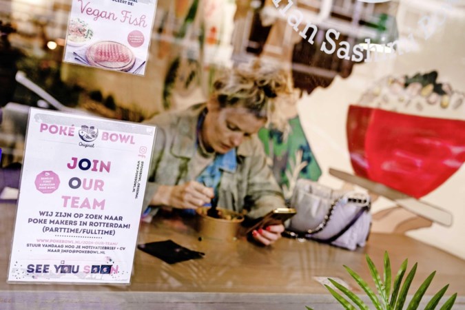 Vakbond: ‘Betaal beter salaris in horeca en geef personeel meer verantwoordelijkheid’