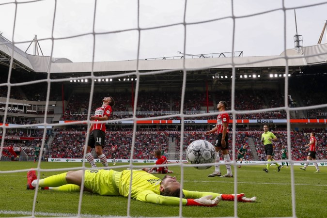 Gegoochel Schmidt leidt tot vernedering PSV