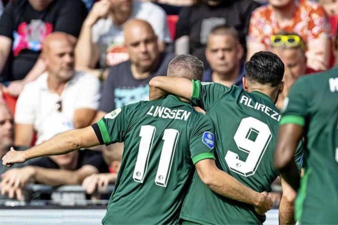PSV in eigen huis hard onderuit in topper tegen Feyenoord