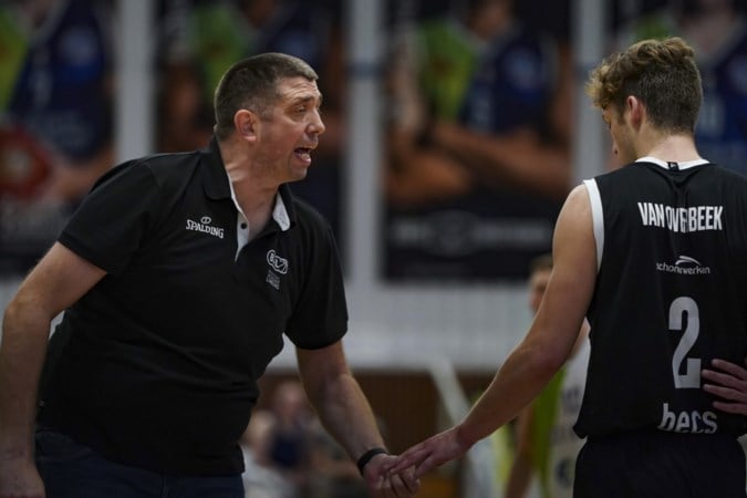 BAL-coach Varagic woedend: Leiden wordt altijd beschermd door de scheidsrechters