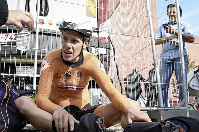 Emotionele wereldkampioen Ellen van Dijk heeft door haar verleden een hoge gunfactor
