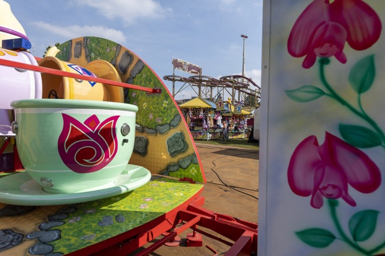 Opbouw kermis Weert vordert, stad blijft voor voetgangers bereikbaar