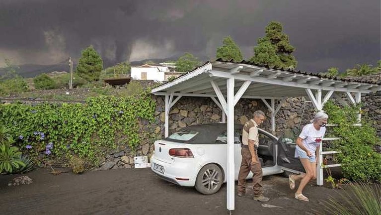 Vulkaan La Palma barst opnieuw uit: bekijk de foto’s