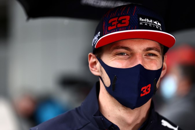 Verstappen reageert op insinuaties Hamilton: ‘Wereldtitelstrijd met Lewis is kinderspel’