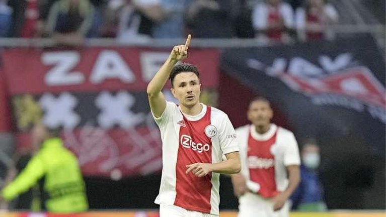 Oppermachtig Ajax doet uitstekende zaken in Champions League