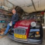Jan Gielen uit Ittervoort is verliefd op Lelijke Eendjes: ‘Dit erfgoed mag niet van de weg verdwijnen’