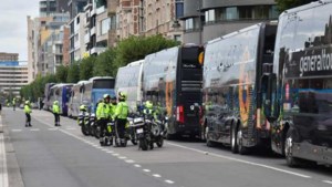 Duitse hooligans belagen café in Antwerpen: 100 arrestaties