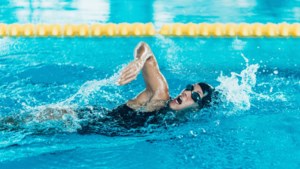 Reddingsbrigade Nederweert geeft trainingen ter verbetering van de zwemtechniek