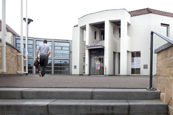 College Beekdaelen teruggefloten: balies Schinnen en Schinveld mogen nog niet definitief gesloten worden