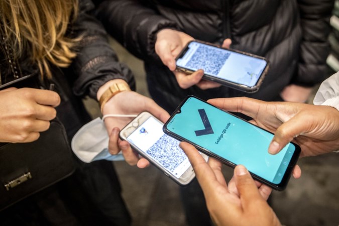 Commentaar: Betere QR-controles? Veel sportverenigingen leunen op vrijwilligers die hier helemaal niet voor zijn opgeleid