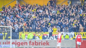 Uitzinnige sfeer bij thuiswedstrijden VVV: ‘Dit is misschien nog wel mooier dan destijds in Duitsland met 75.000 fans op de tribune’