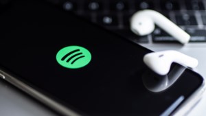 Spotify boekt kleine winst dankzij podcasts en advertenties