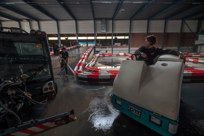 Indoor kartbaan Powerarea in Lemiers gaat maandag weer open na fikse waterschade