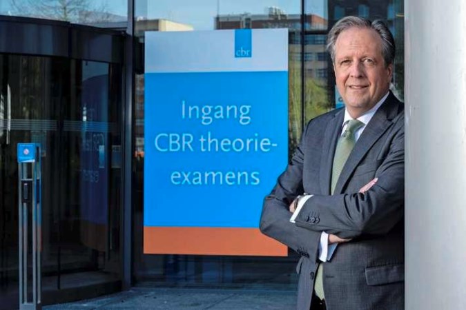 CBR-directeur Alexander Pechtold verbaasd en boos: ’Tien procent komt niet opdagen voor examen’