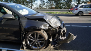 Ongeval met meerdere voertuigen op A2 bij Wessem; fileontwijkers krijgen bon