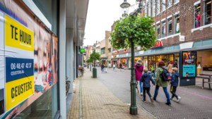 Dorpelingen mijden massaal winkelcentrum Venlo: ‘Ik kan er mijn draai niet meer vinden’