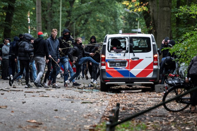 Halfvolle stadions en puntenaftrek: burgemeester Breda wil harde actie tegen hooligans