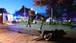 Schokkende beelden: Een dode en zwaargewonde bij aanrijding in Blerick, betrokkenen vluchten